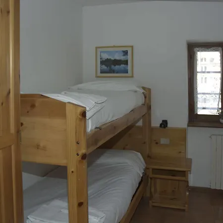 Casa Vacanze Ca' De Val Bed & Breakfast Campodolcino