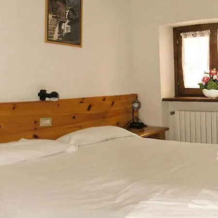 Casa Vacanze Ca' De Val Bed & Breakfast Campodolcino